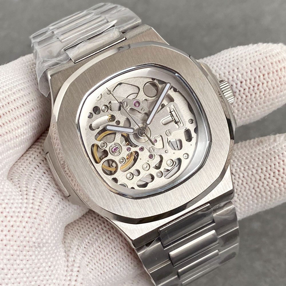 タンドリオ 40 ミリメートルサファイアガラス NH70A  - Patek Philippe Watch Nautilus のレビューと価格